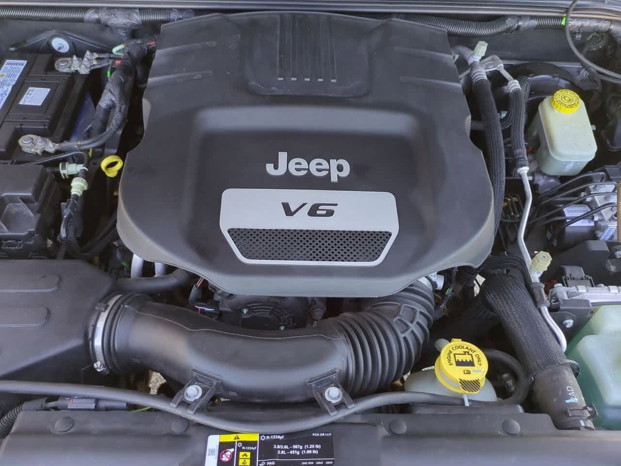 Thumbnail: 2017 Jeep Wrangler - 15