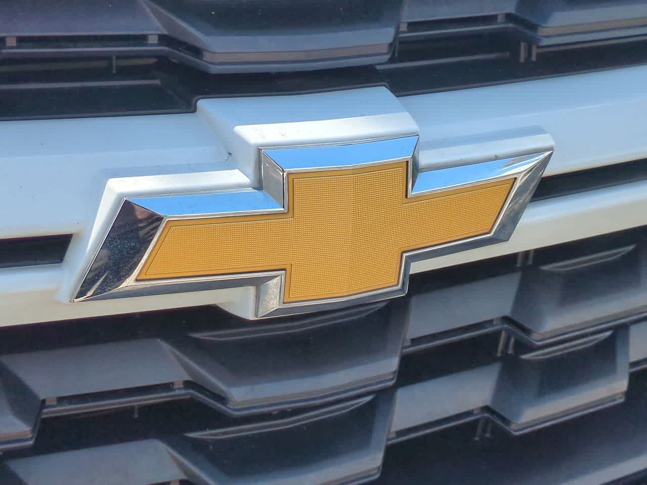 Thumbnail: 2022 Chevrolet Colorado - 12