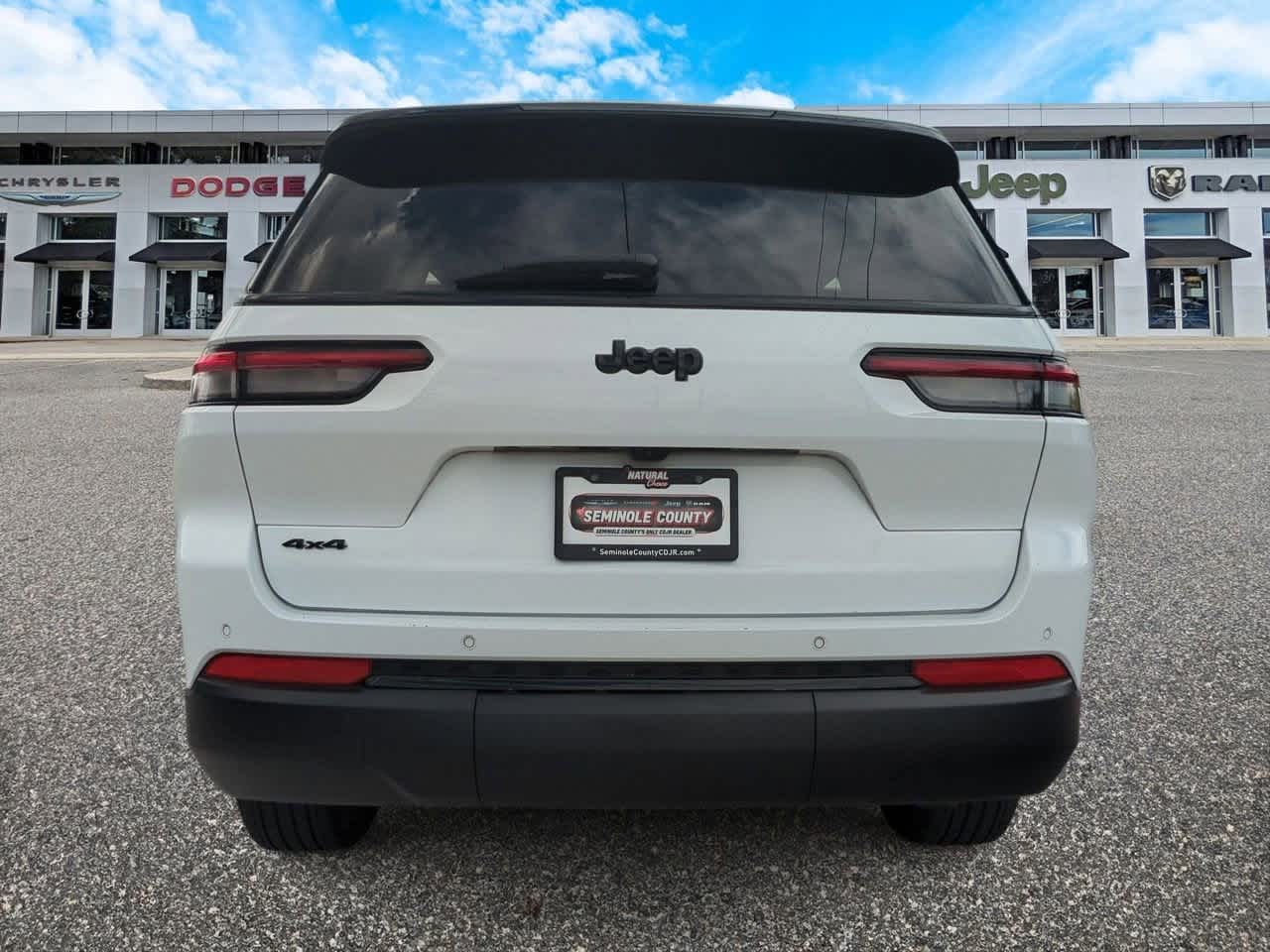 Thumbnail: 2024 Jeep Grand Cherokee L - 7