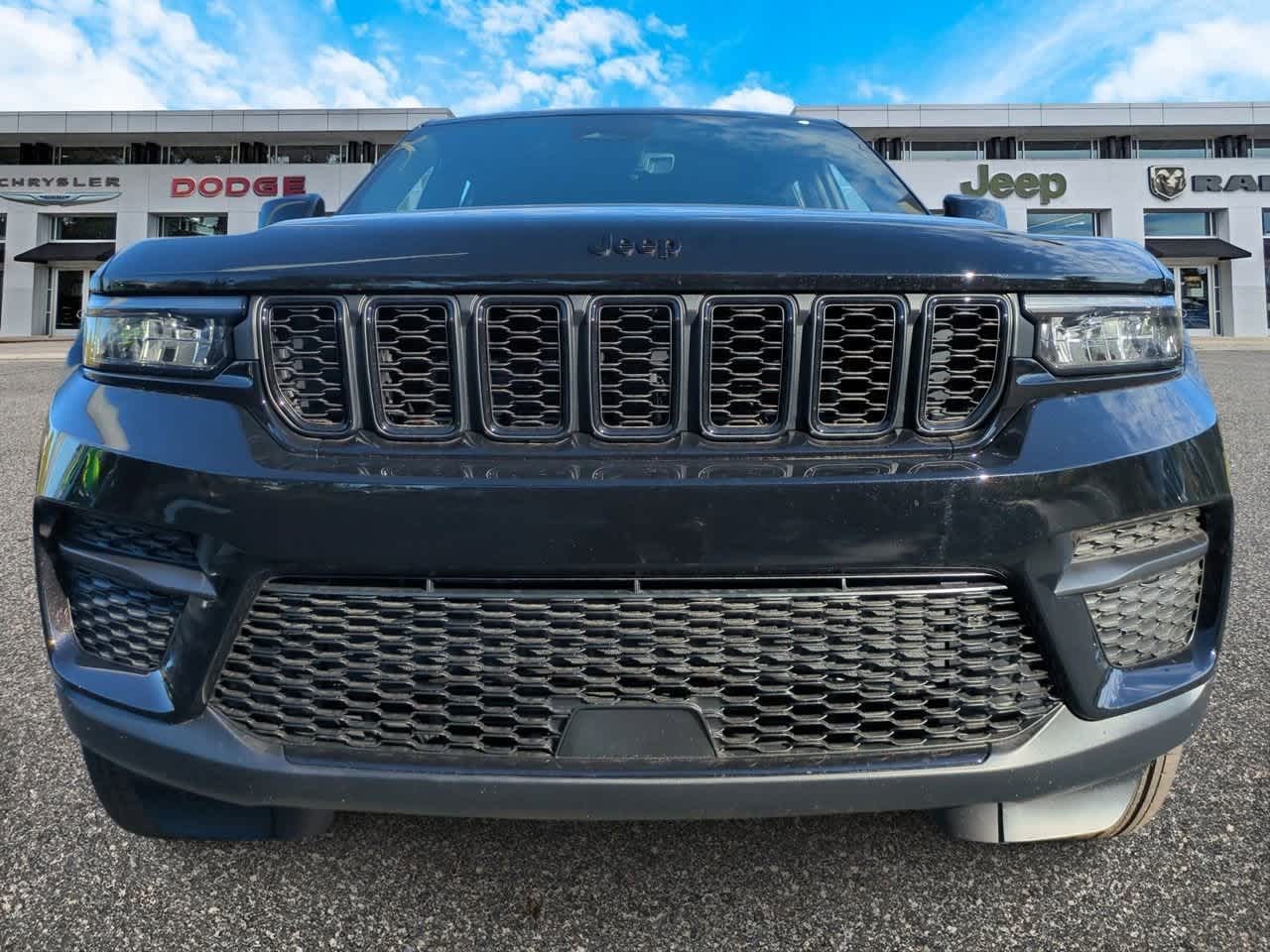 Thumbnail: 2025 Jeep Grand Cherokee - 3