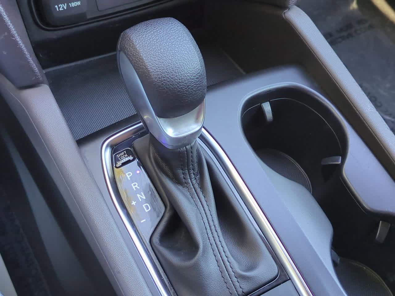 Thumbnail: 2020 Hyundai Santa Fe - 32