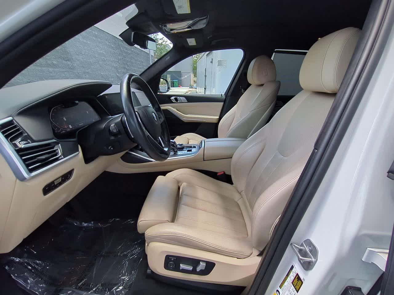 2022 BMW X7 xDrive40i 17