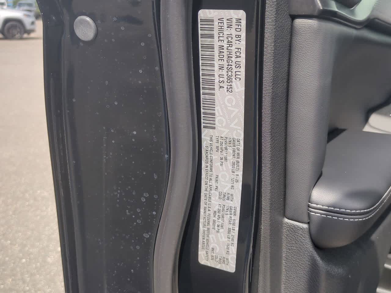 Thumbnail: 2025 Jeep Grand Cherokee - 35