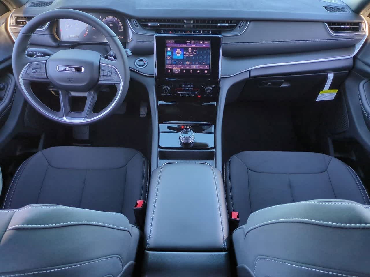 Thumbnail: 2025 Jeep Grand Cherokee L - 16