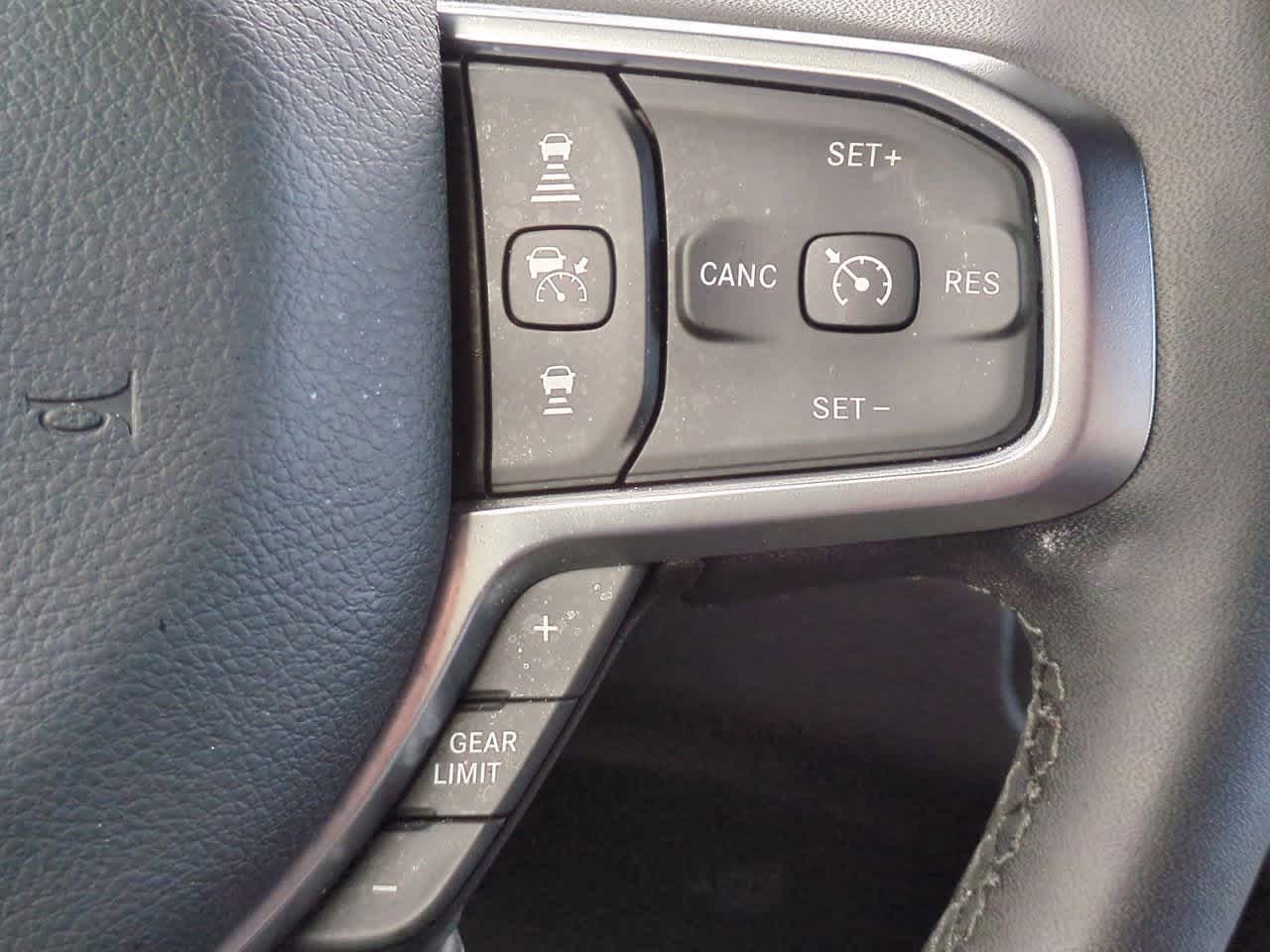 Thumbnail: 2025 RAM 1500 - 25