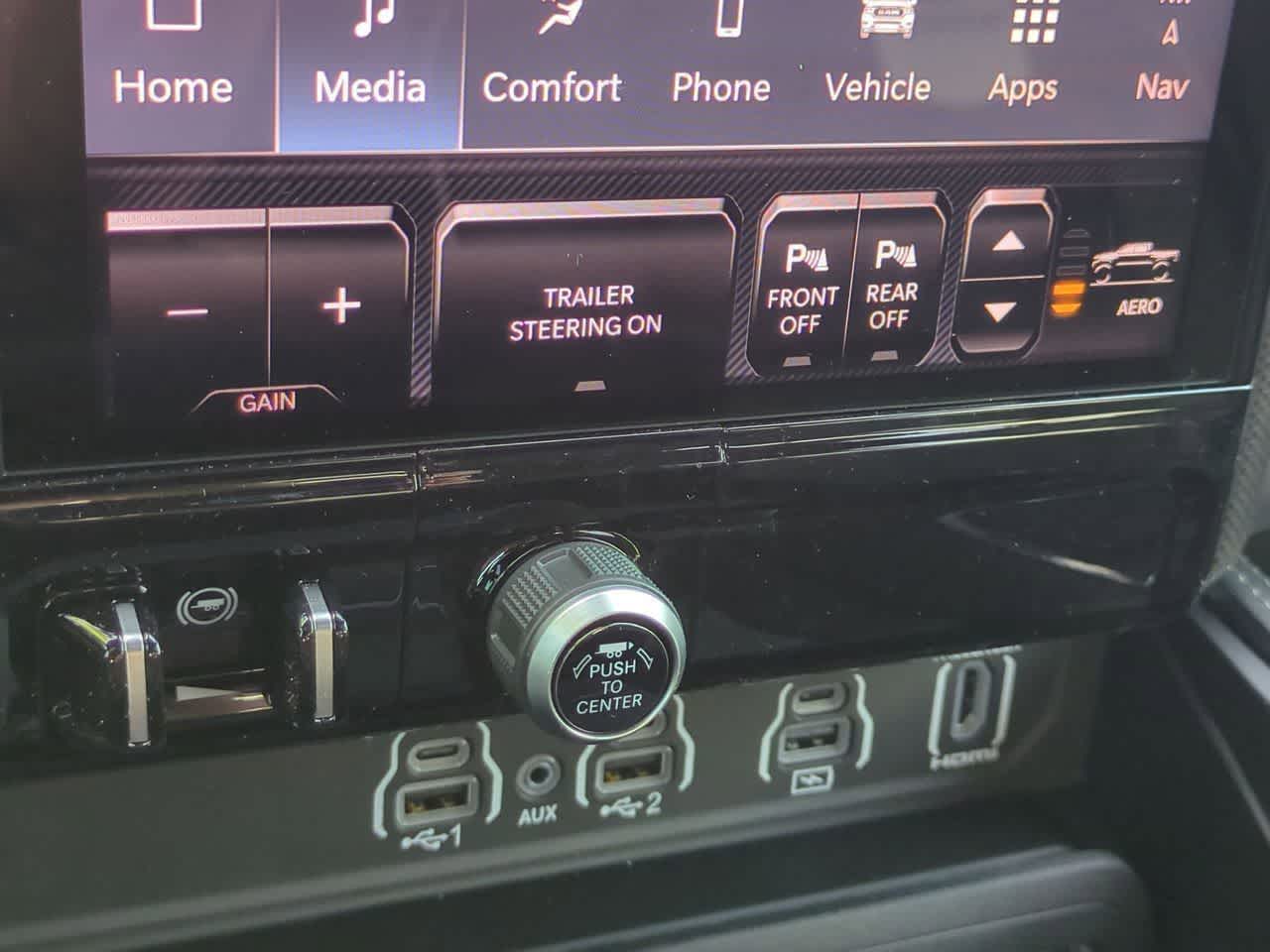 Thumbnail: 2026 RAM 1500 - 18