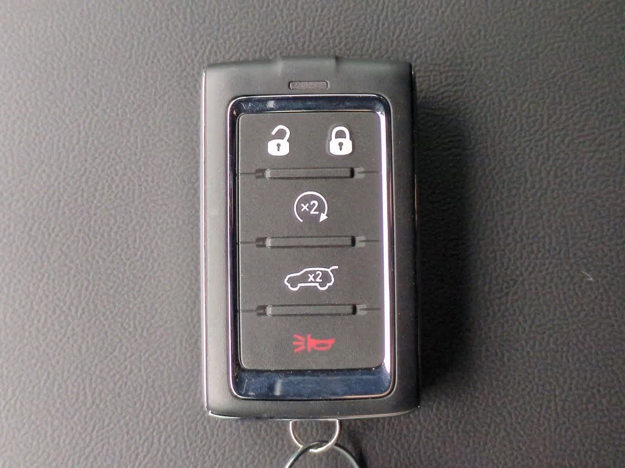 Thumbnail: 2025 Jeep Grand Cherokee - 34