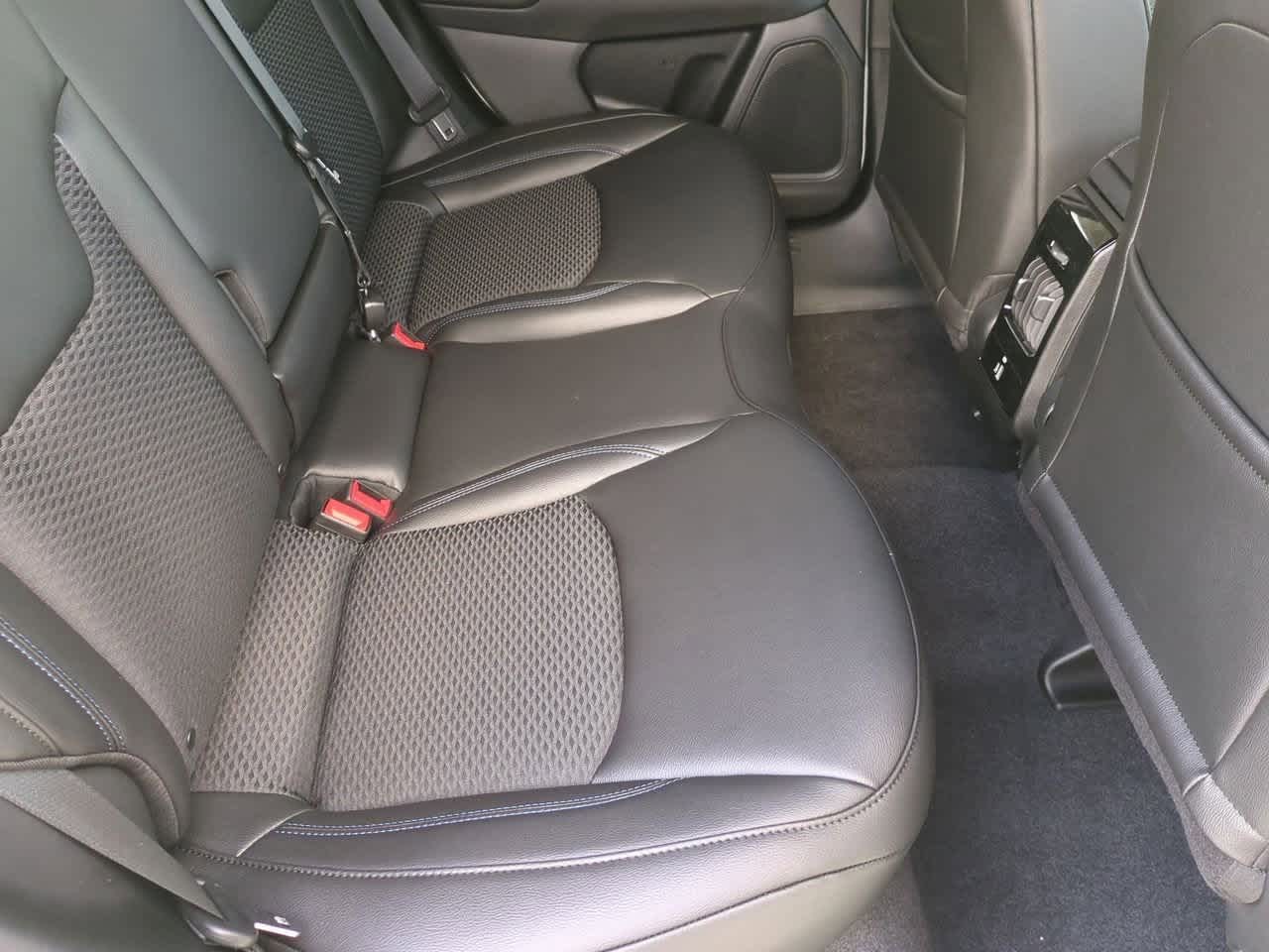 2025 Jeep Compass Latitude 19