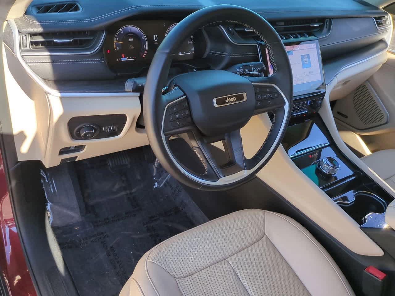 Thumbnail: 2022 Jeep Grand Cherokee L - 10