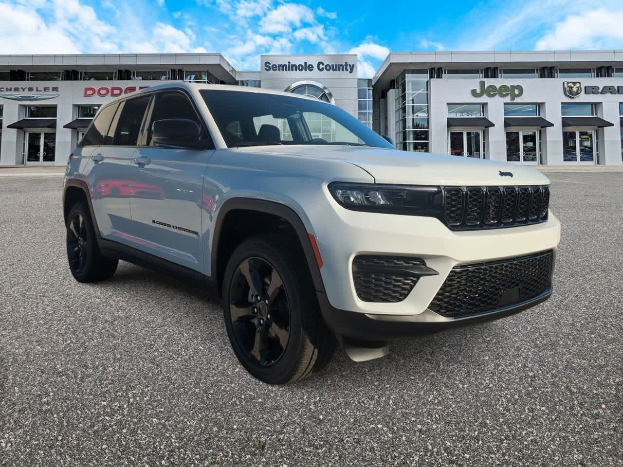 Thumbnail: 2025 Jeep Grand Cherokee - 2