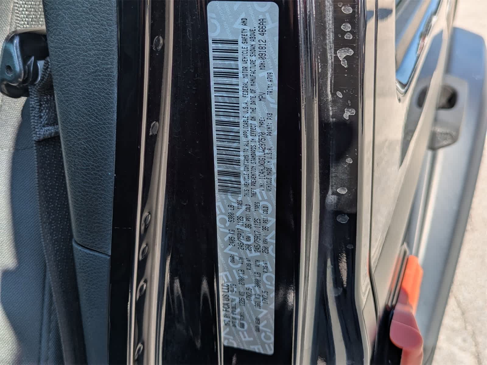 Thumbnail: 2018 Jeep Wrangler - 11