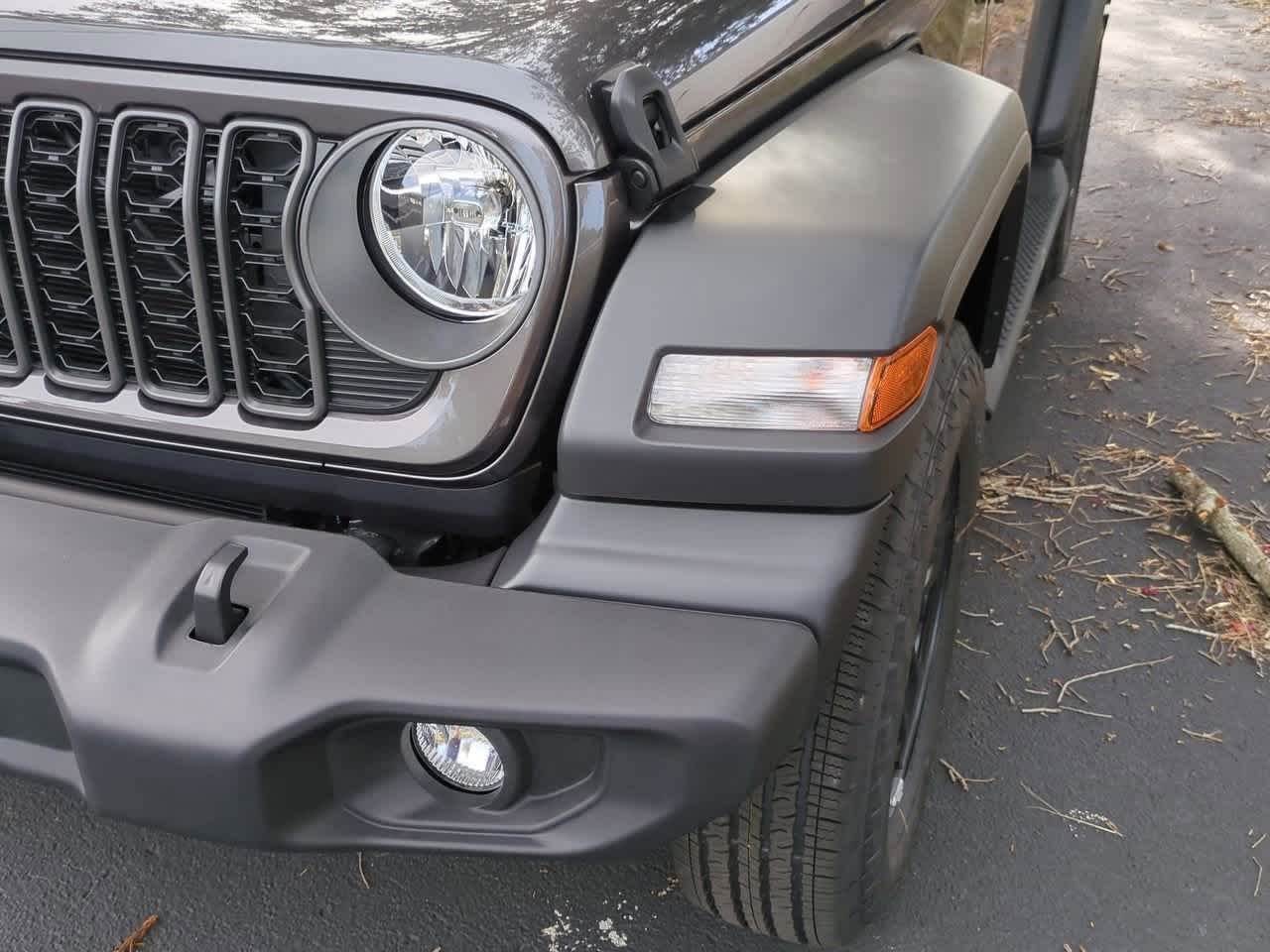 Thumbnail: 2025 Jeep Wrangler - 11