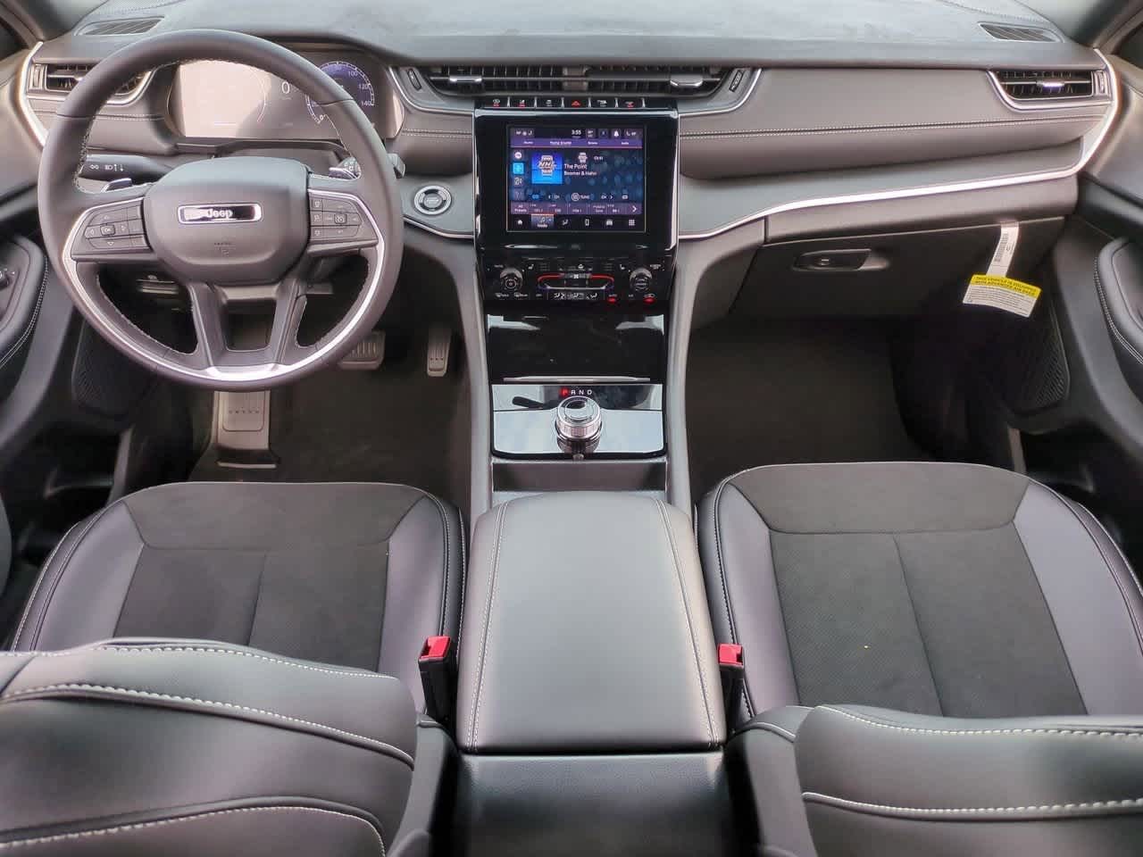 Thumbnail: 2025 Jeep Grand Cherokee L - 16