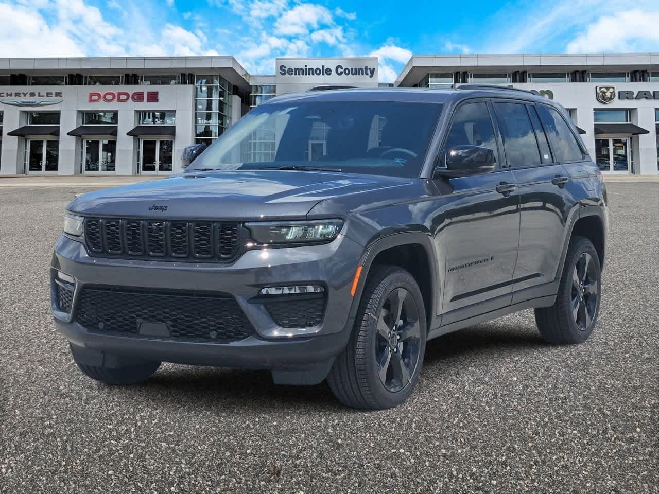 Thumbnail: 2025 Jeep Grand Cherokee - 4