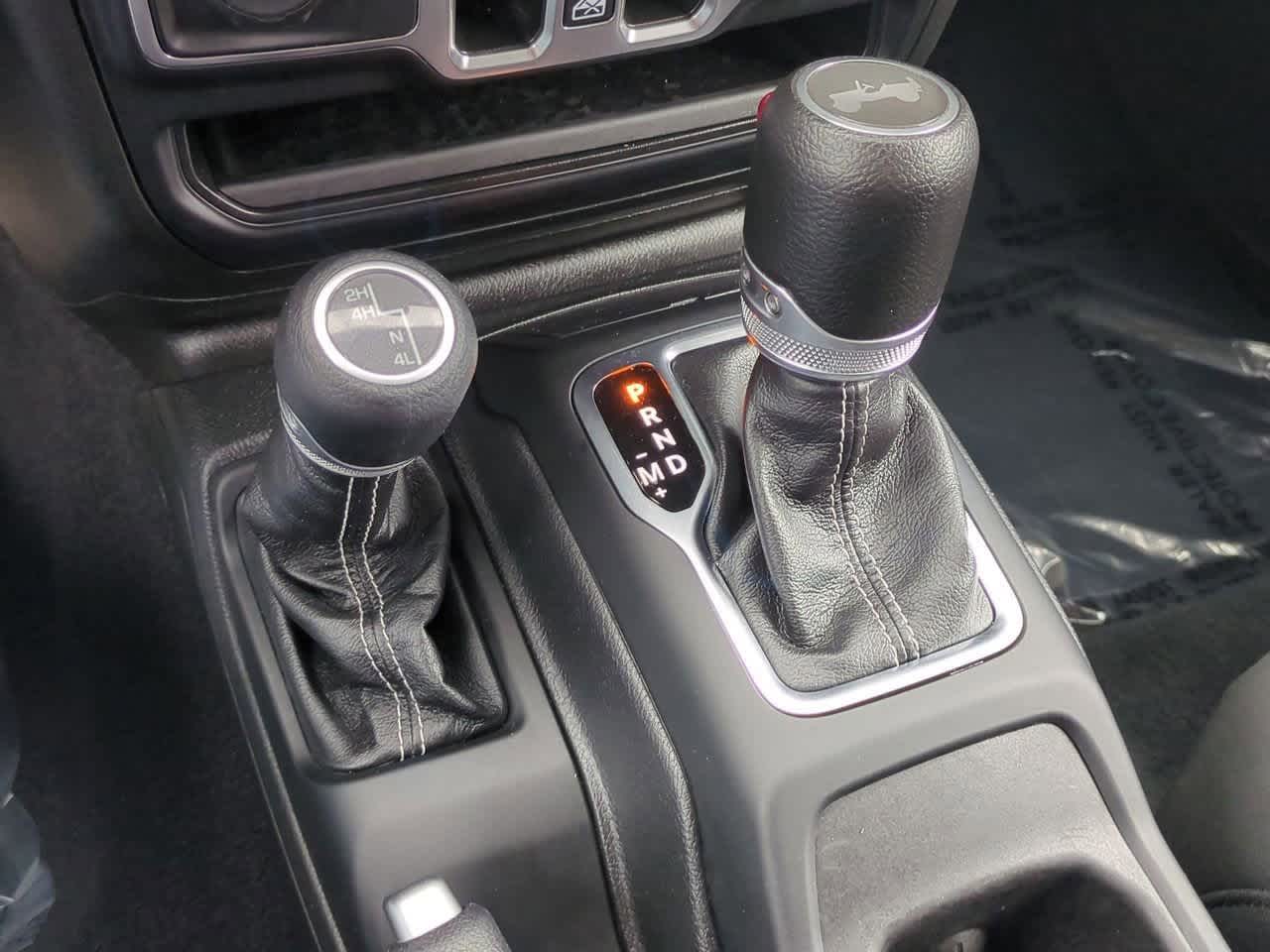 Thumbnail: 2023 Jeep Wrangler - 34