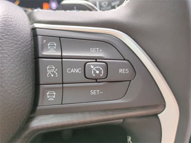 2025 Jeep Grand Cherokee Limited Edition 27
