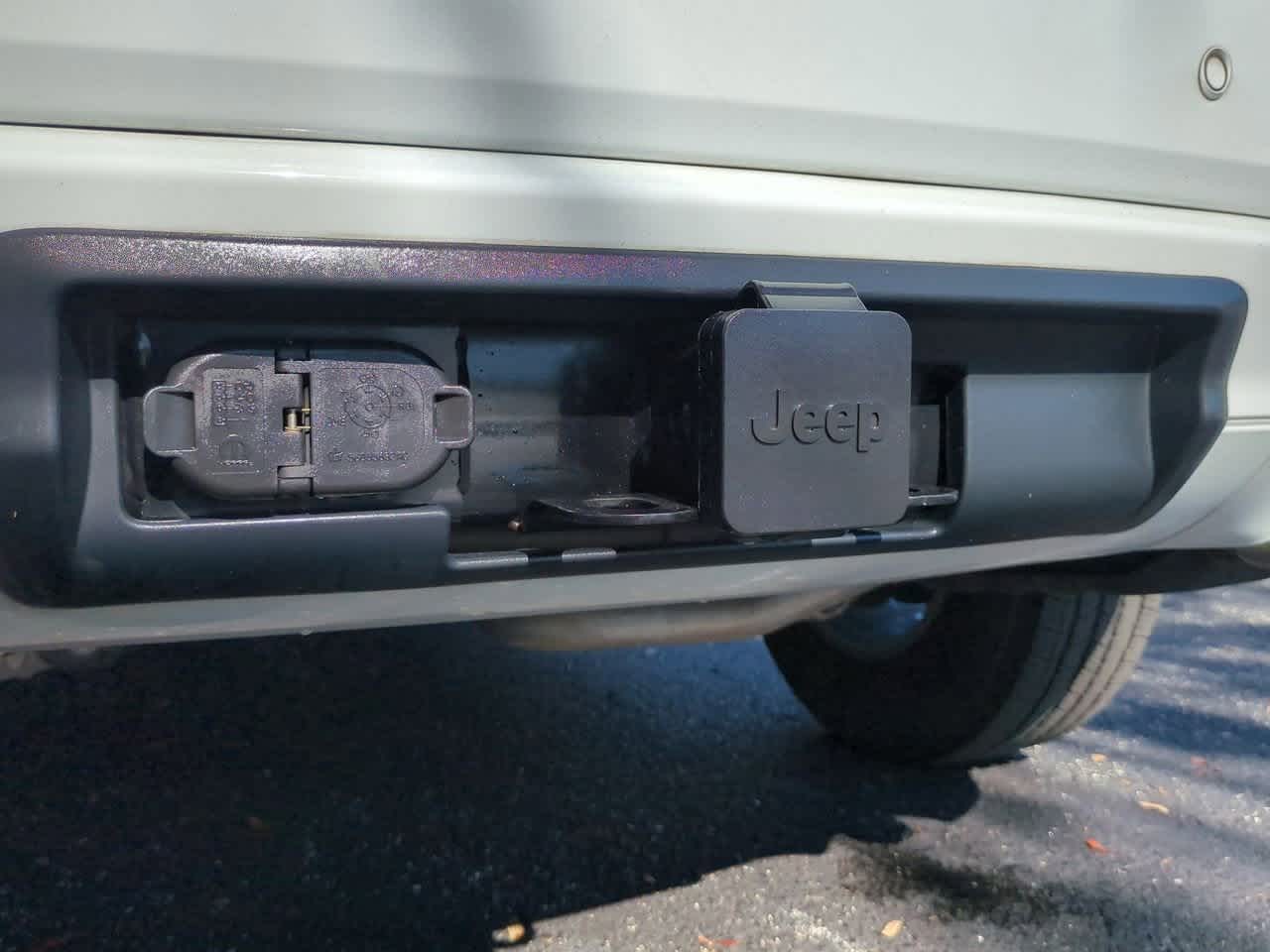 Thumbnail: 2020 Jeep Grand Cherokee - 37