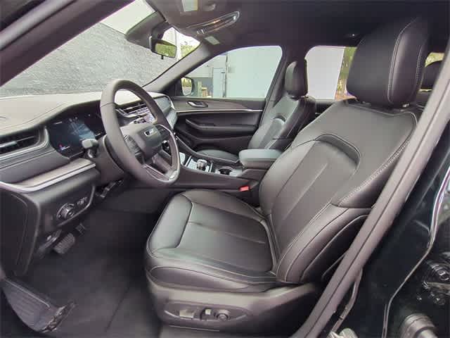 Thumbnail: 2025 Jeep Grand Cherokee - 17