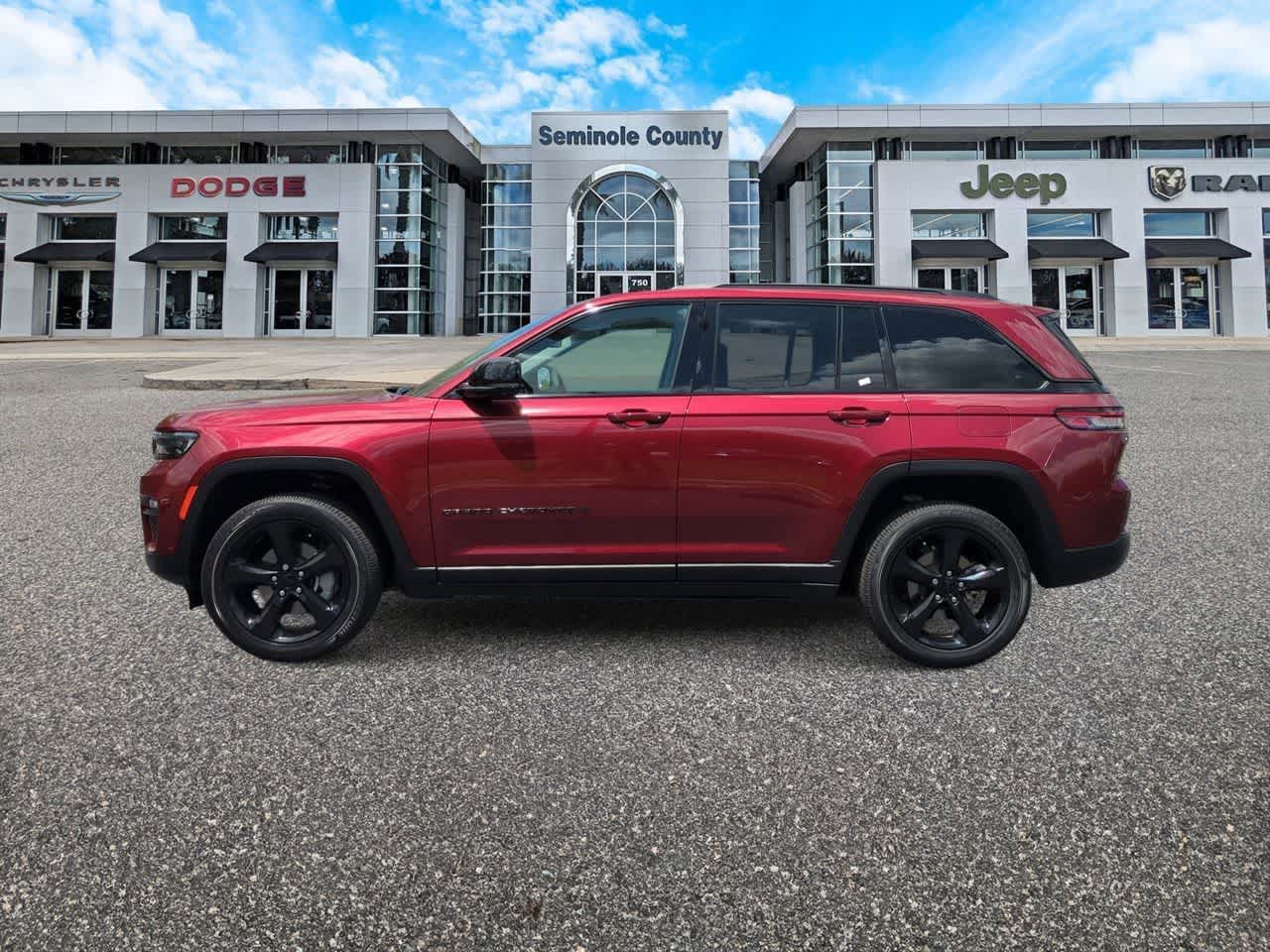 Thumbnail: 2023 Jeep Grand Cherokee - 5