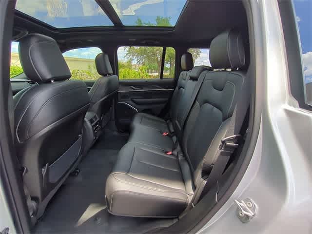 Thumbnail: 2025 Jeep Grand Cherokee - 21