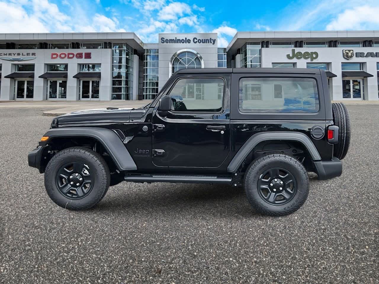 Thumbnail: 2025 Jeep Wrangler - 5