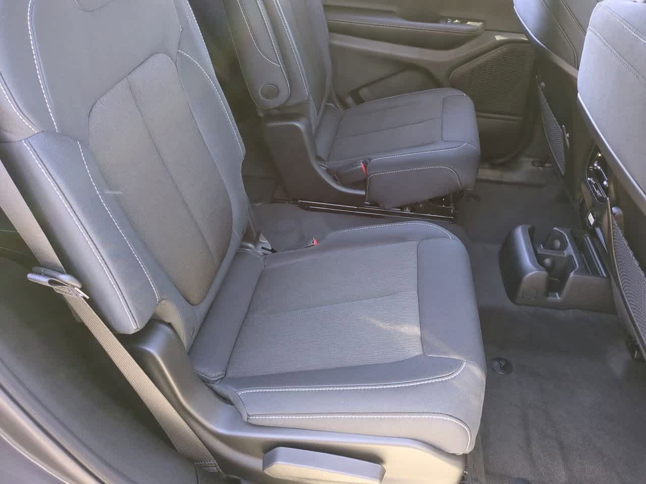 Thumbnail: 2025 Jeep Grand Cherokee L - 22