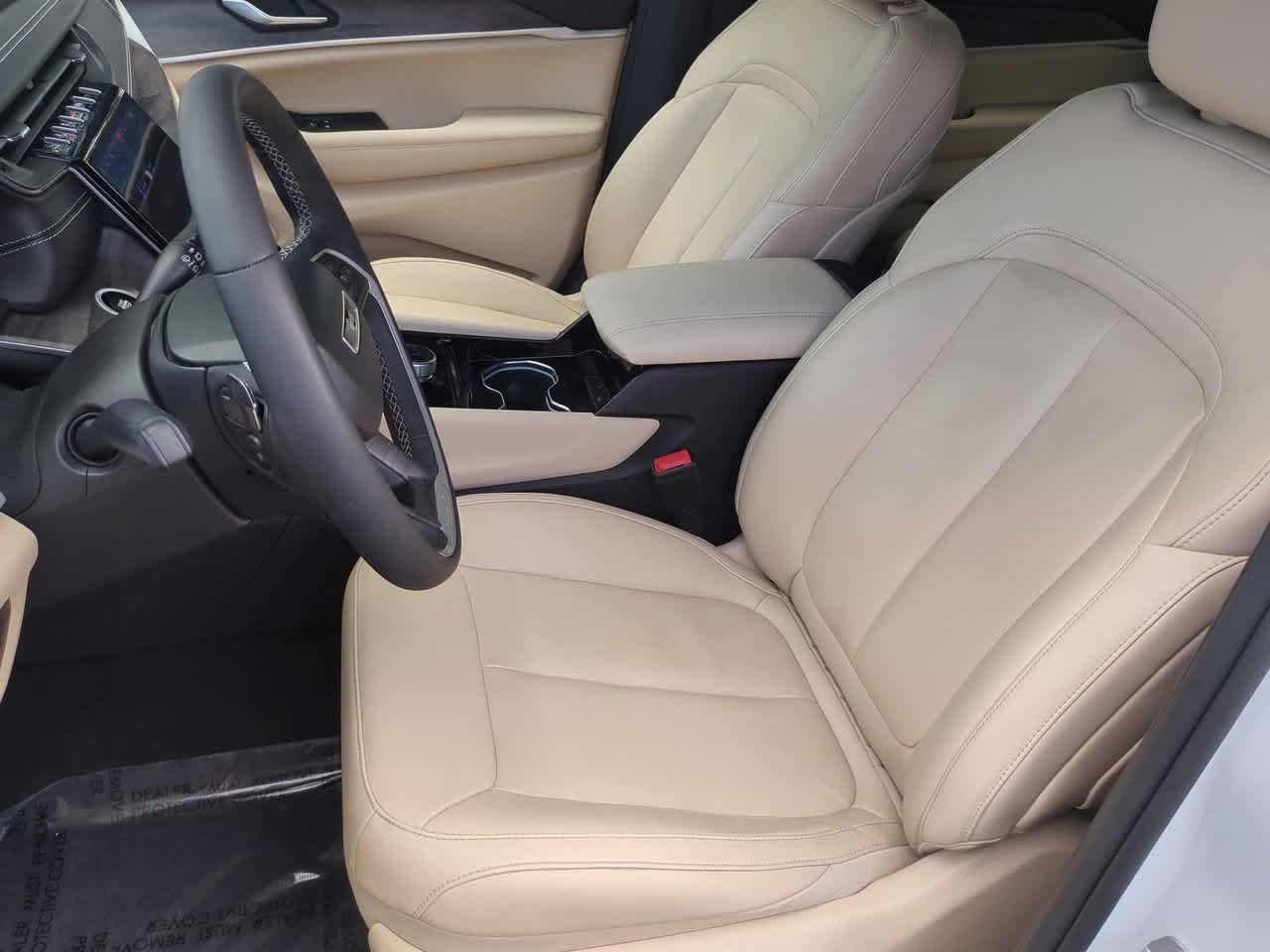 Thumbnail: 2023 Jeep Grand Cherokee L - 17