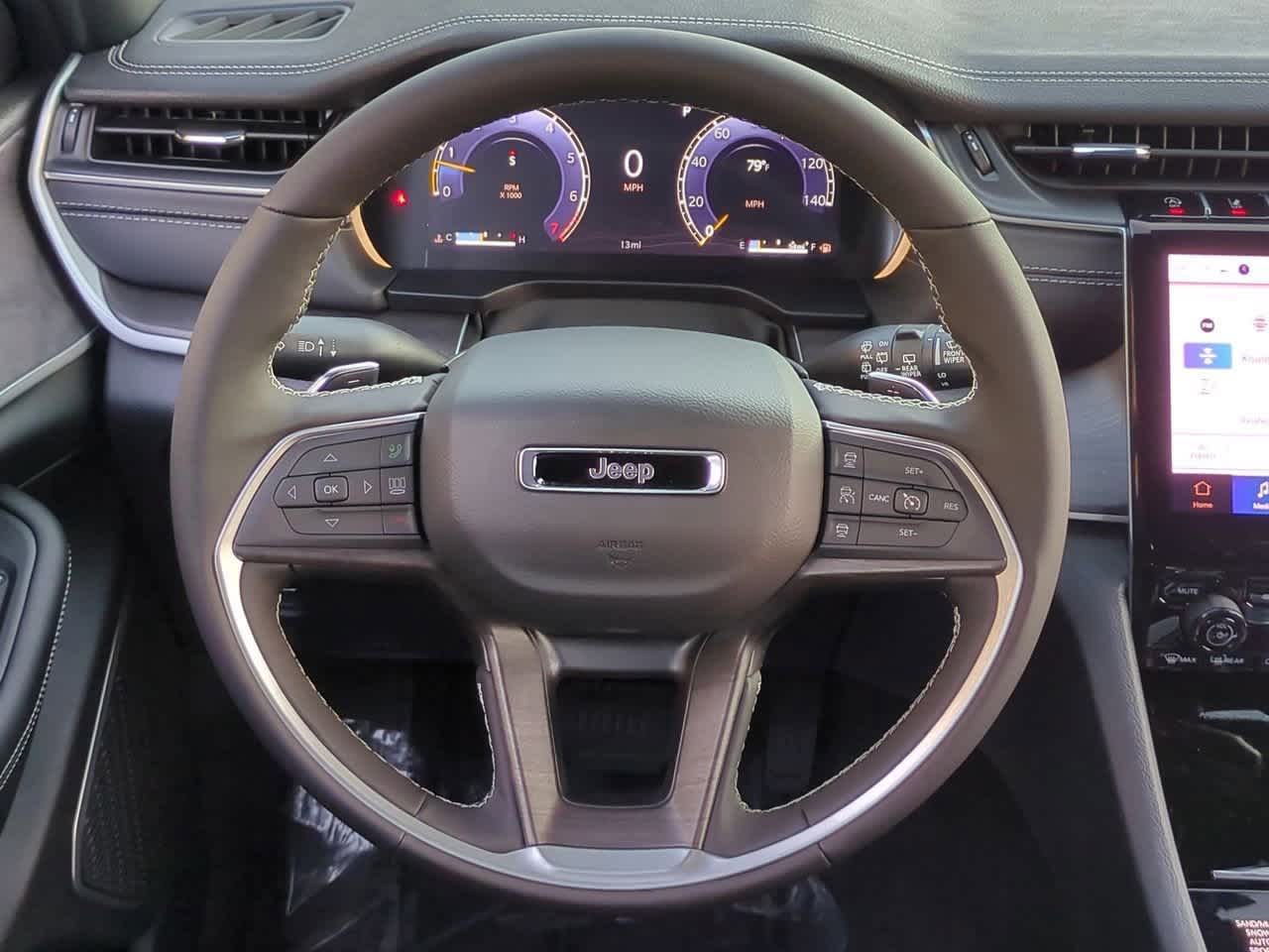 Thumbnail: 2025 Jeep Grand Cherokee - 24