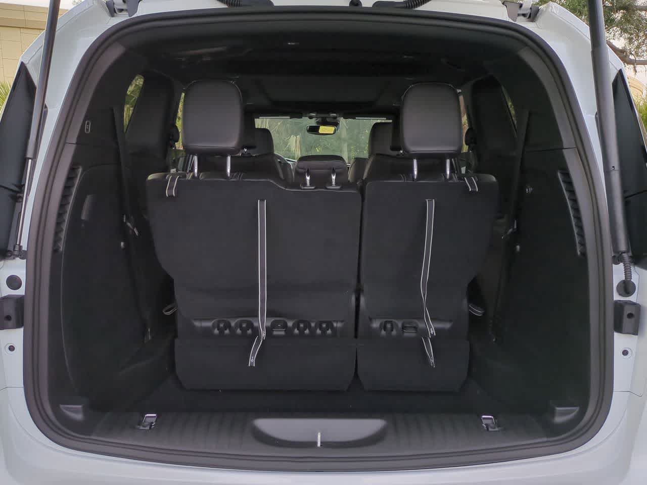 Thumbnail: 2026 Chrysler Pacifica - 35