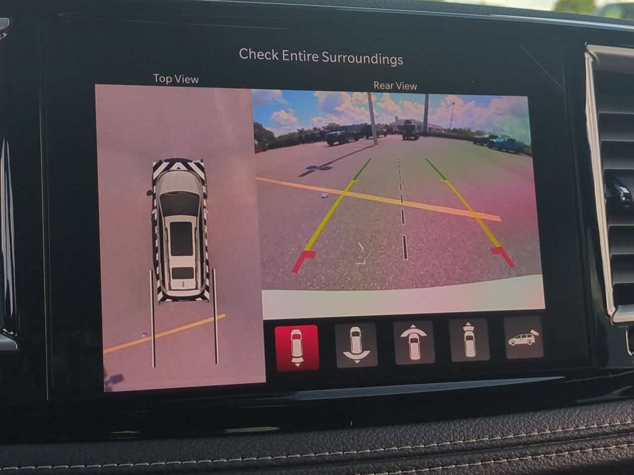 Thumbnail: 2026 Chrysler Pacifica - 30