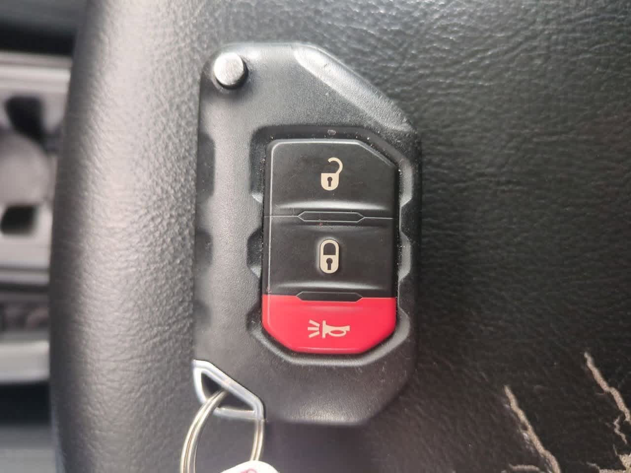 Thumbnail: 2018 Jeep Wrangler - 36