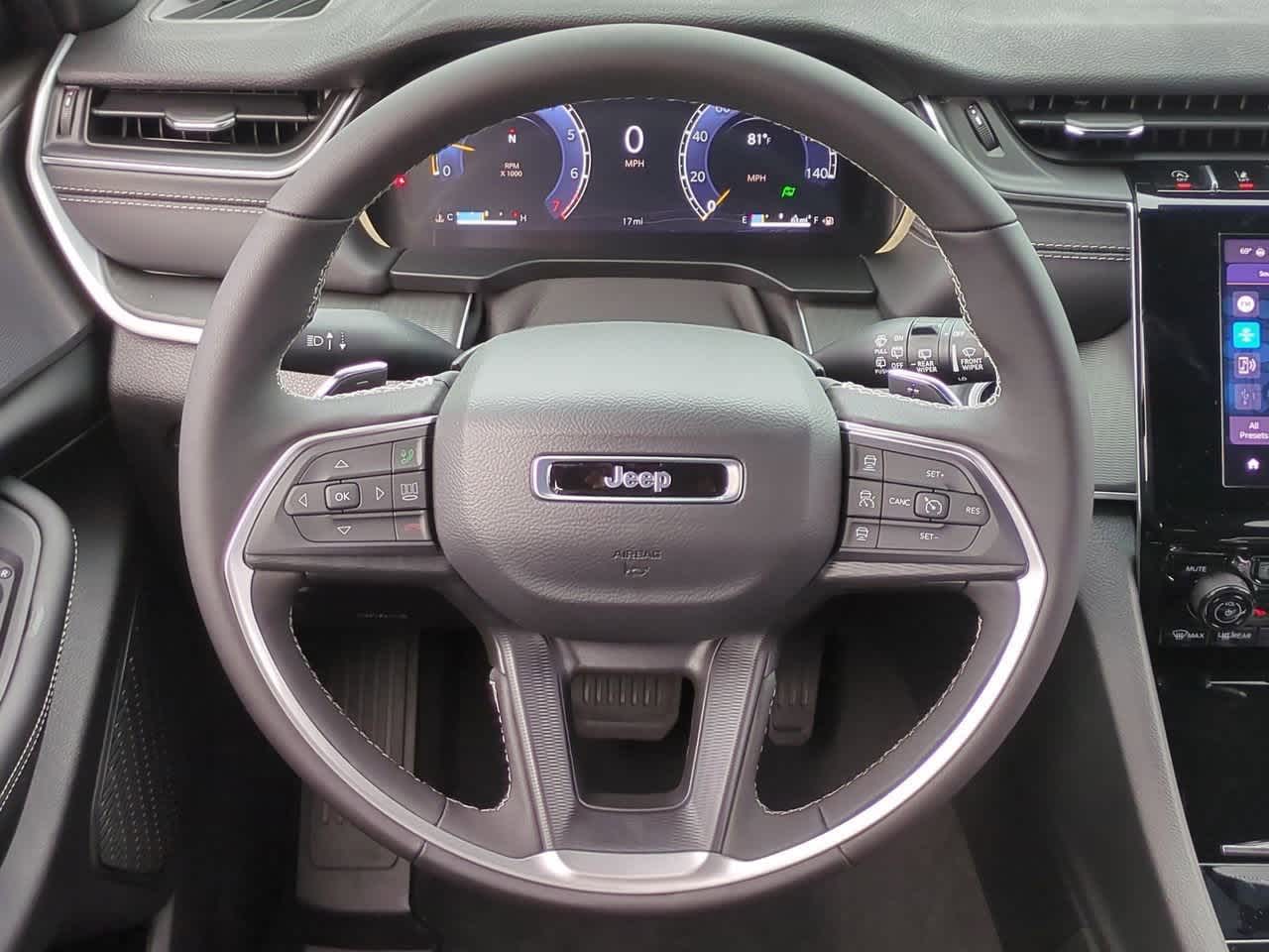 Thumbnail: 2025 Jeep Grand Cherokee L - 24