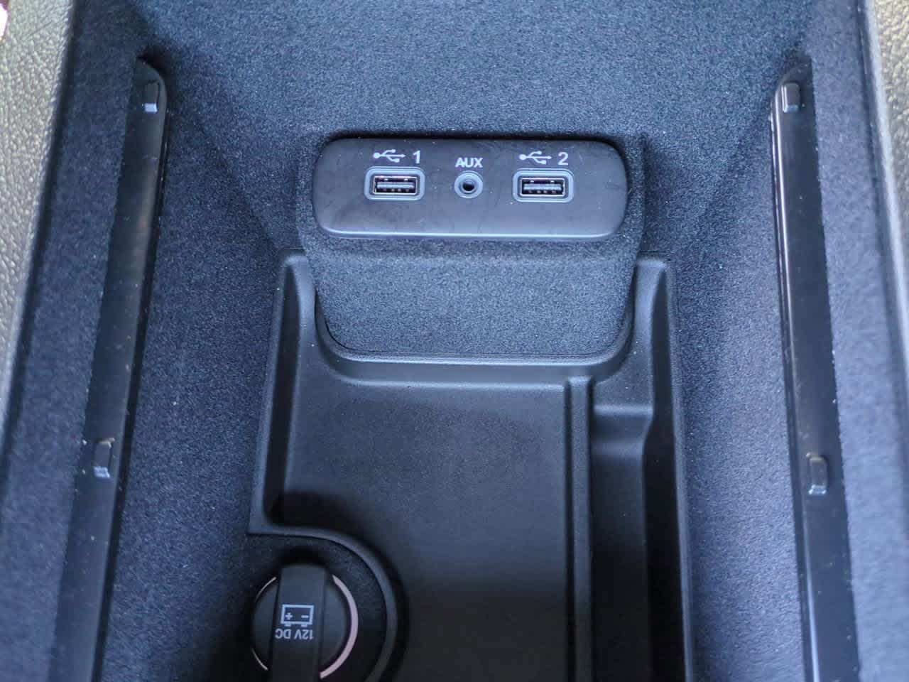 Thumbnail: 2021 Dodge Charger - 31