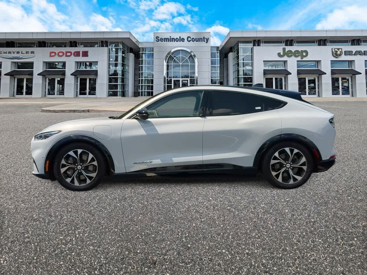 Thumbnail: 2022 Ford Mustang Mach-E - 5