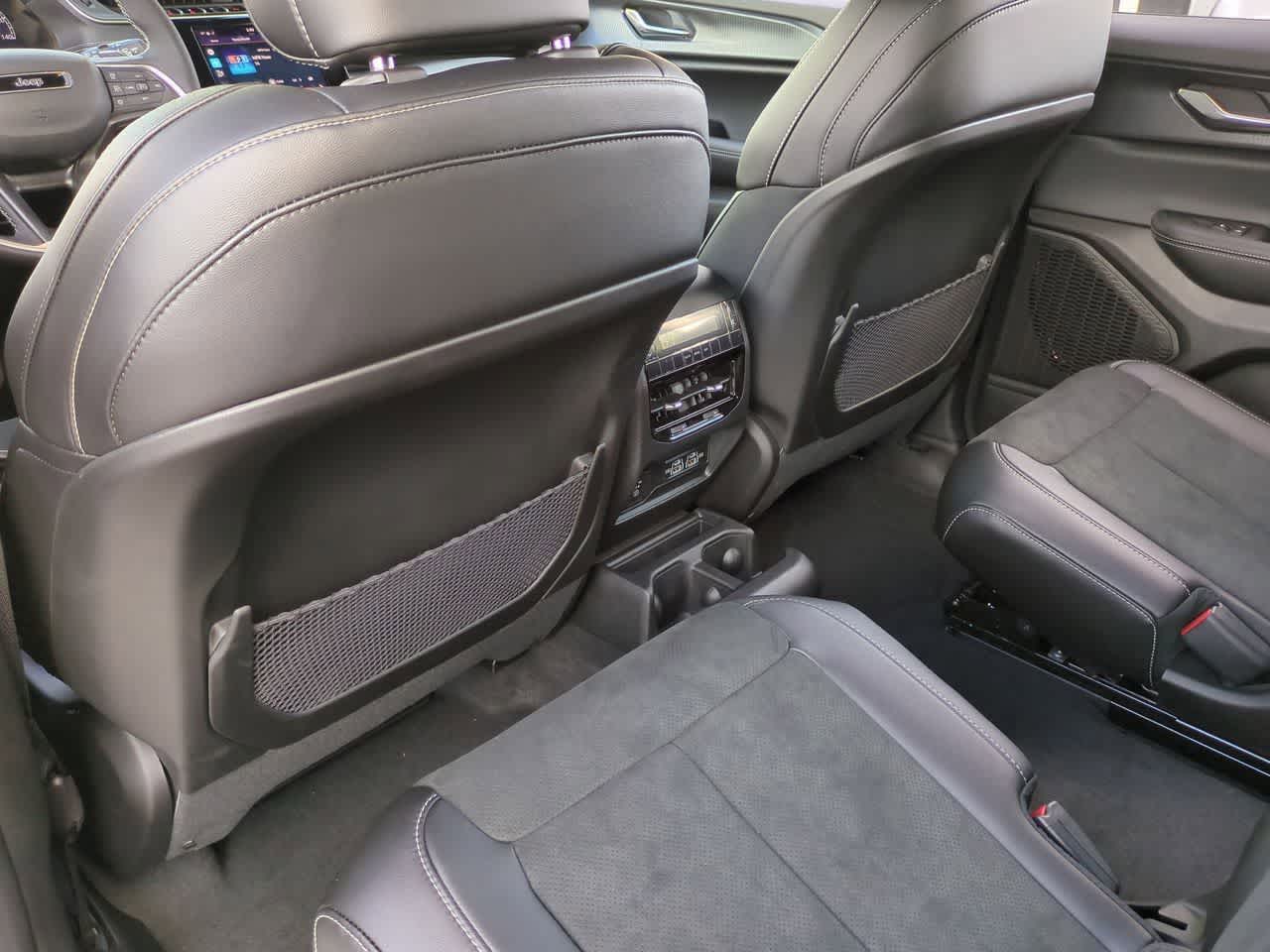 Thumbnail: 2025 Jeep Grand Cherokee L - 19