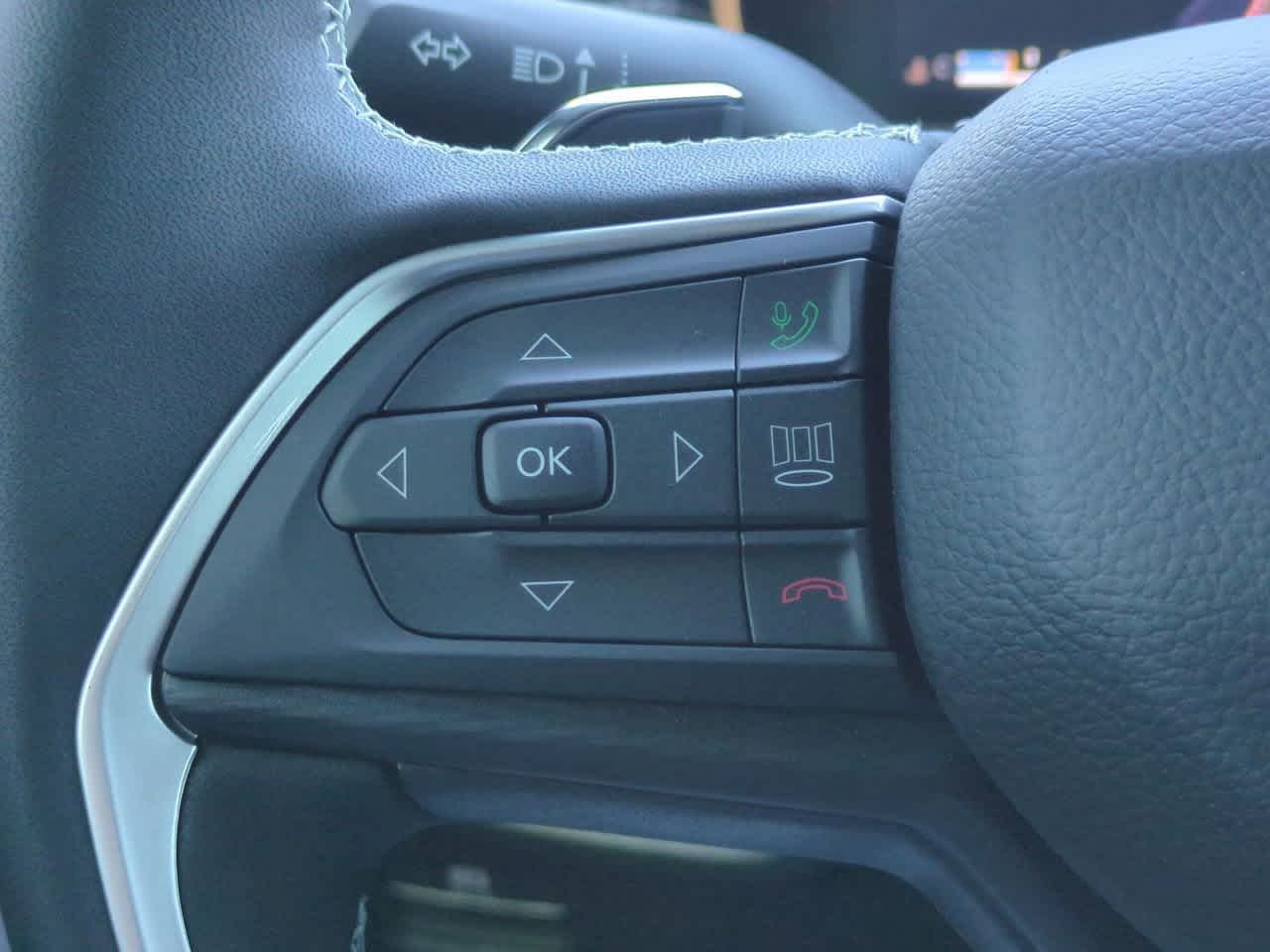 Thumbnail: 2025 Jeep Grand Cherokee - 25