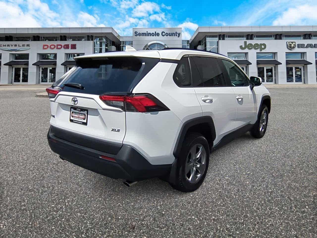 Thumbnail: 2024 Toyota RAV4 - 8