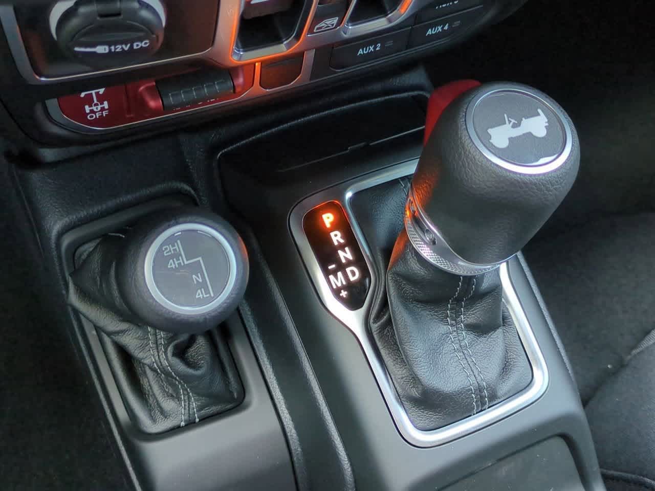Thumbnail: 2025 Jeep Wrangler - 32