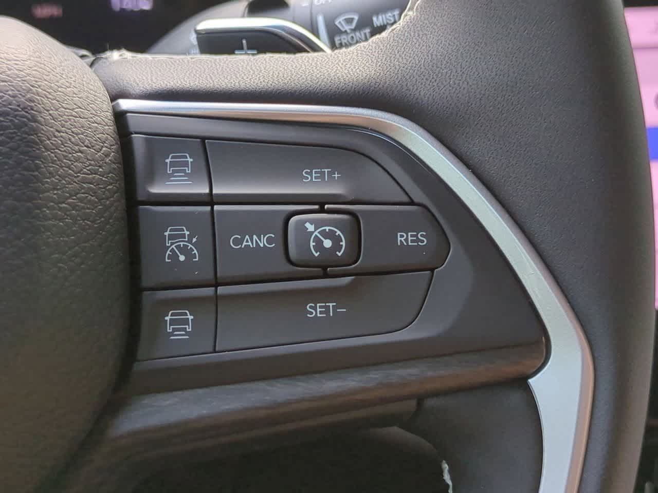 Thumbnail: 2025 Jeep Grand Cherokee - 25