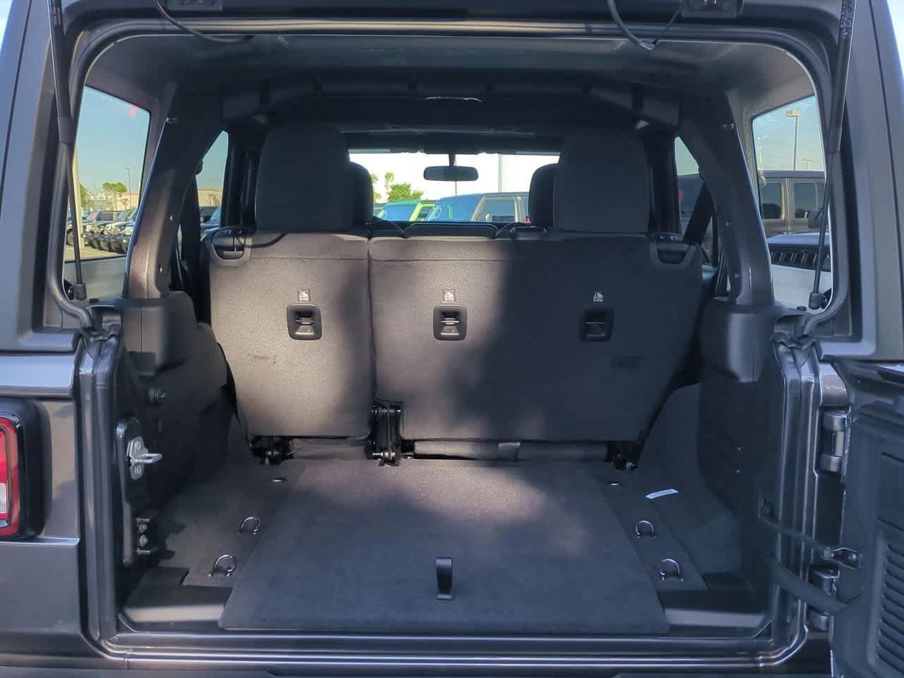 Thumbnail: 2026 Jeep Wrangler - 34