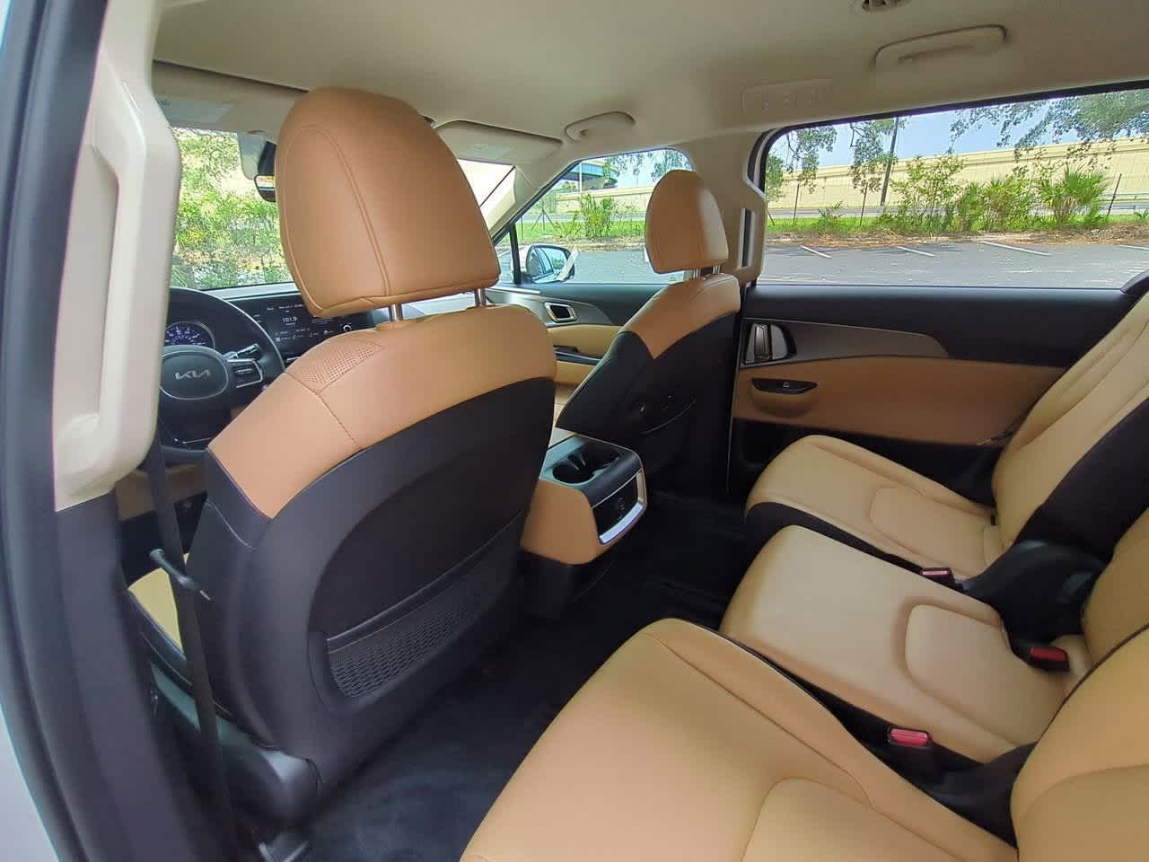 2024 Kia Carnival LX 19
