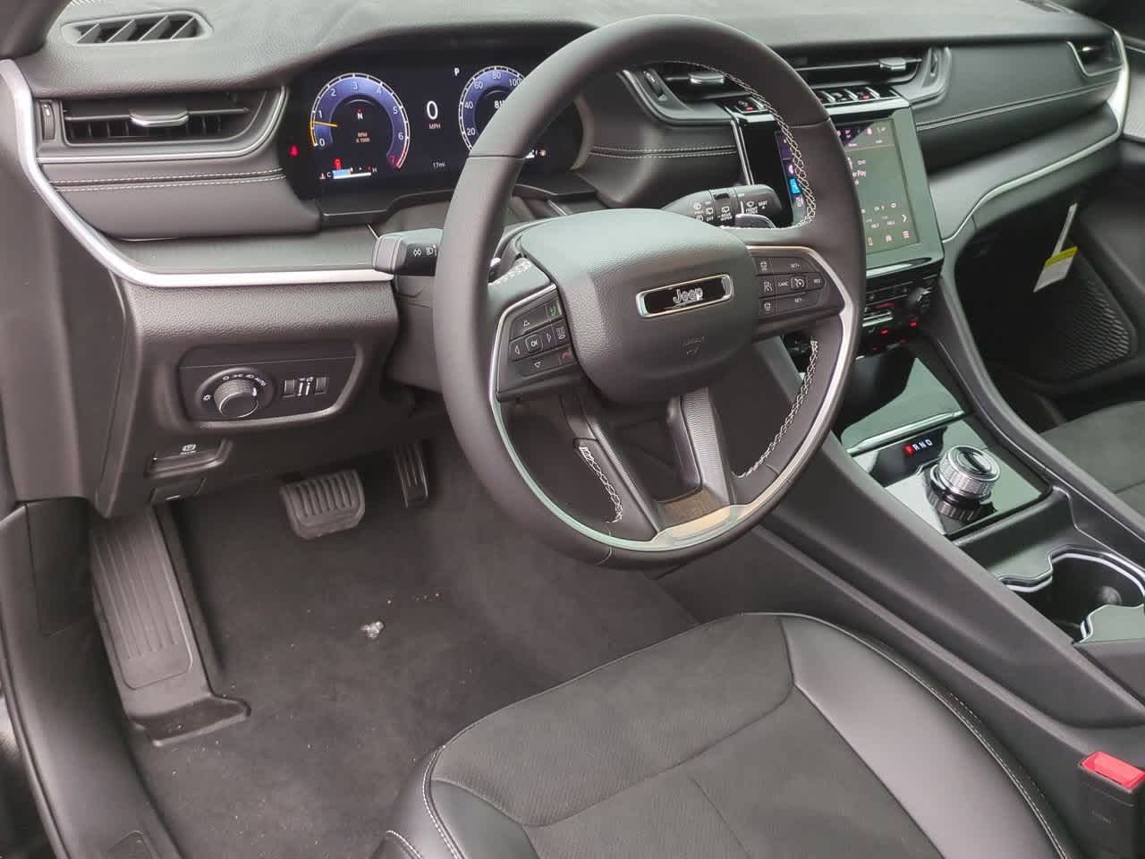 Thumbnail: 2025 Jeep Grand Cherokee L - 10