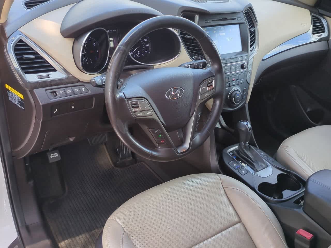 Thumbnail: 2017 Hyundai Santa Fe - 10