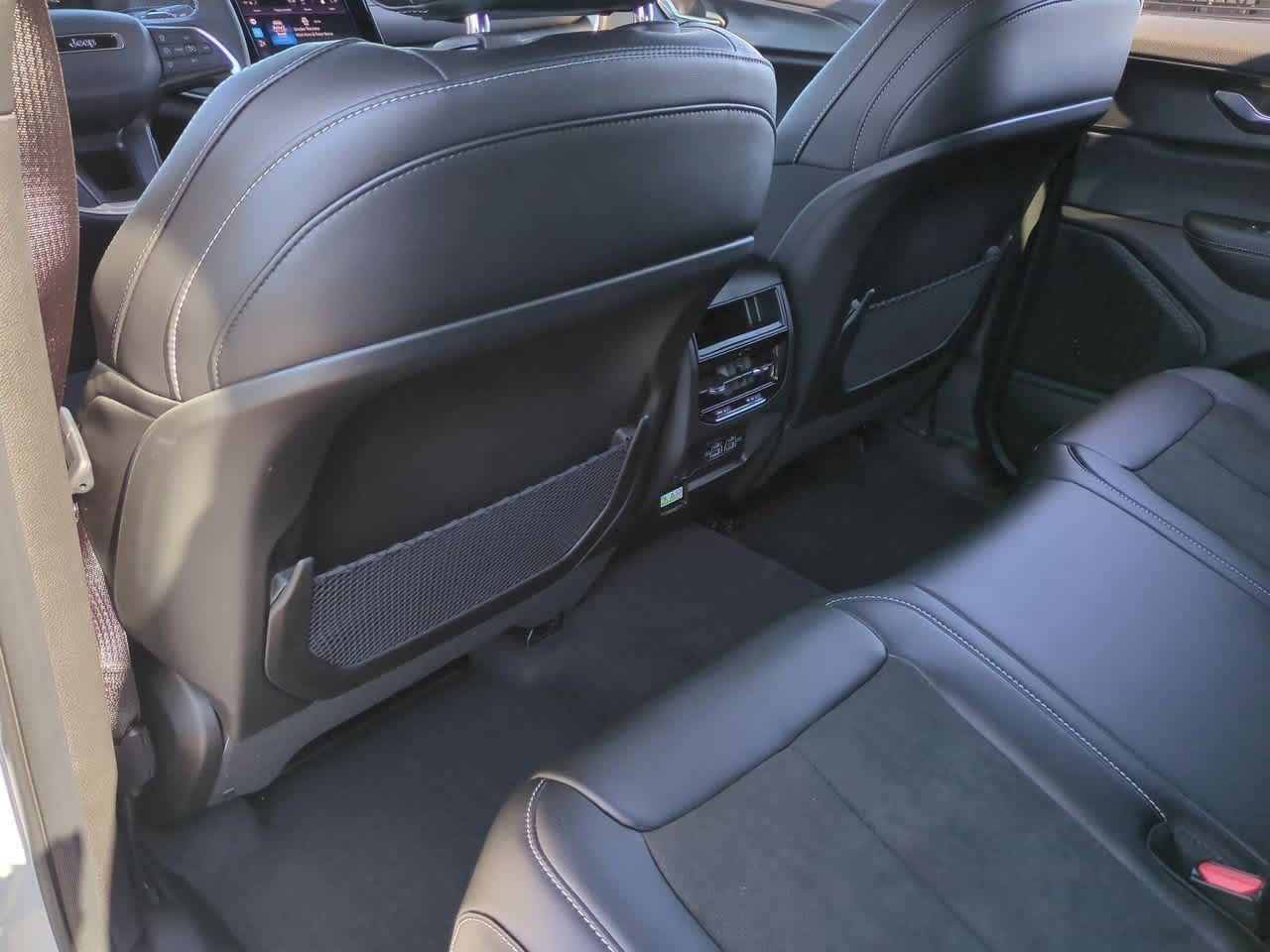 Thumbnail: 2025 Jeep Grand Cherokee - 19