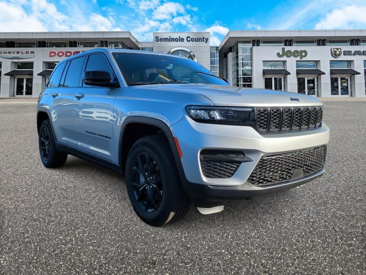 Thumbnail: 2025 Jeep Grand Cherokee - 2