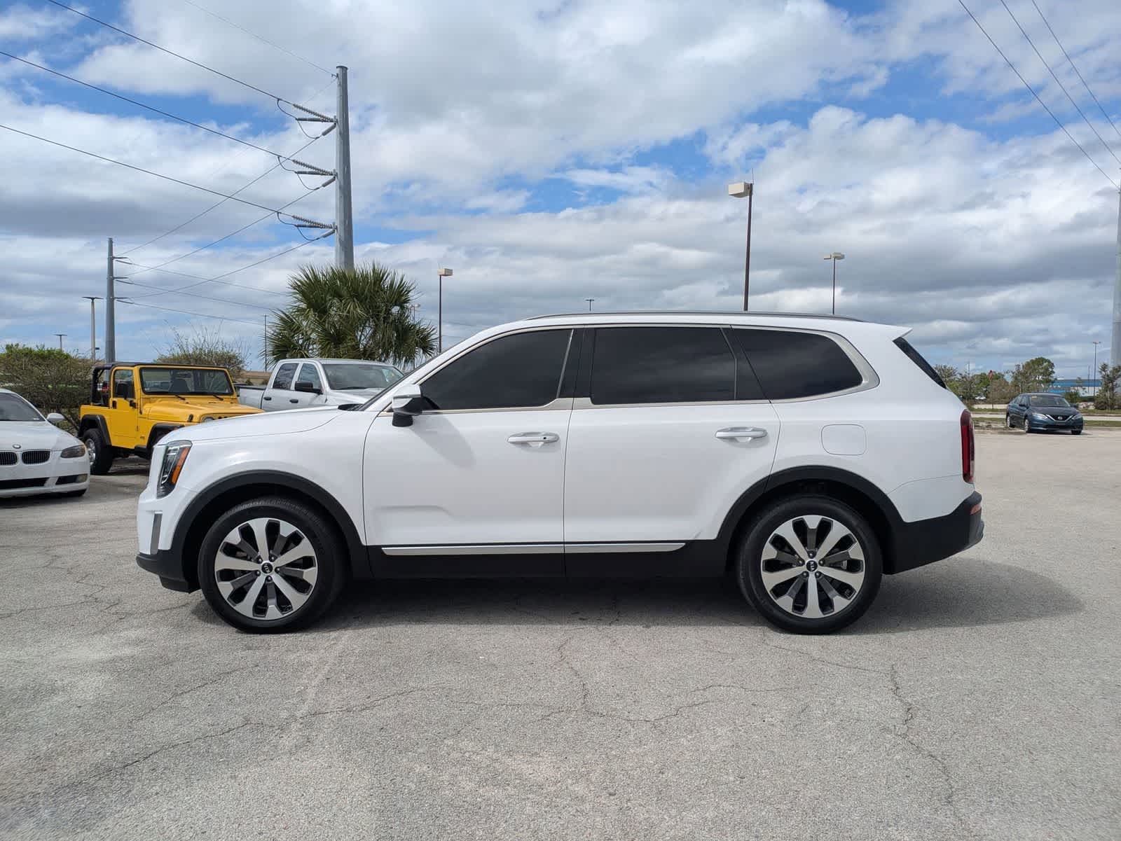 Thumbnail: 2021 Kia Telluride - 7