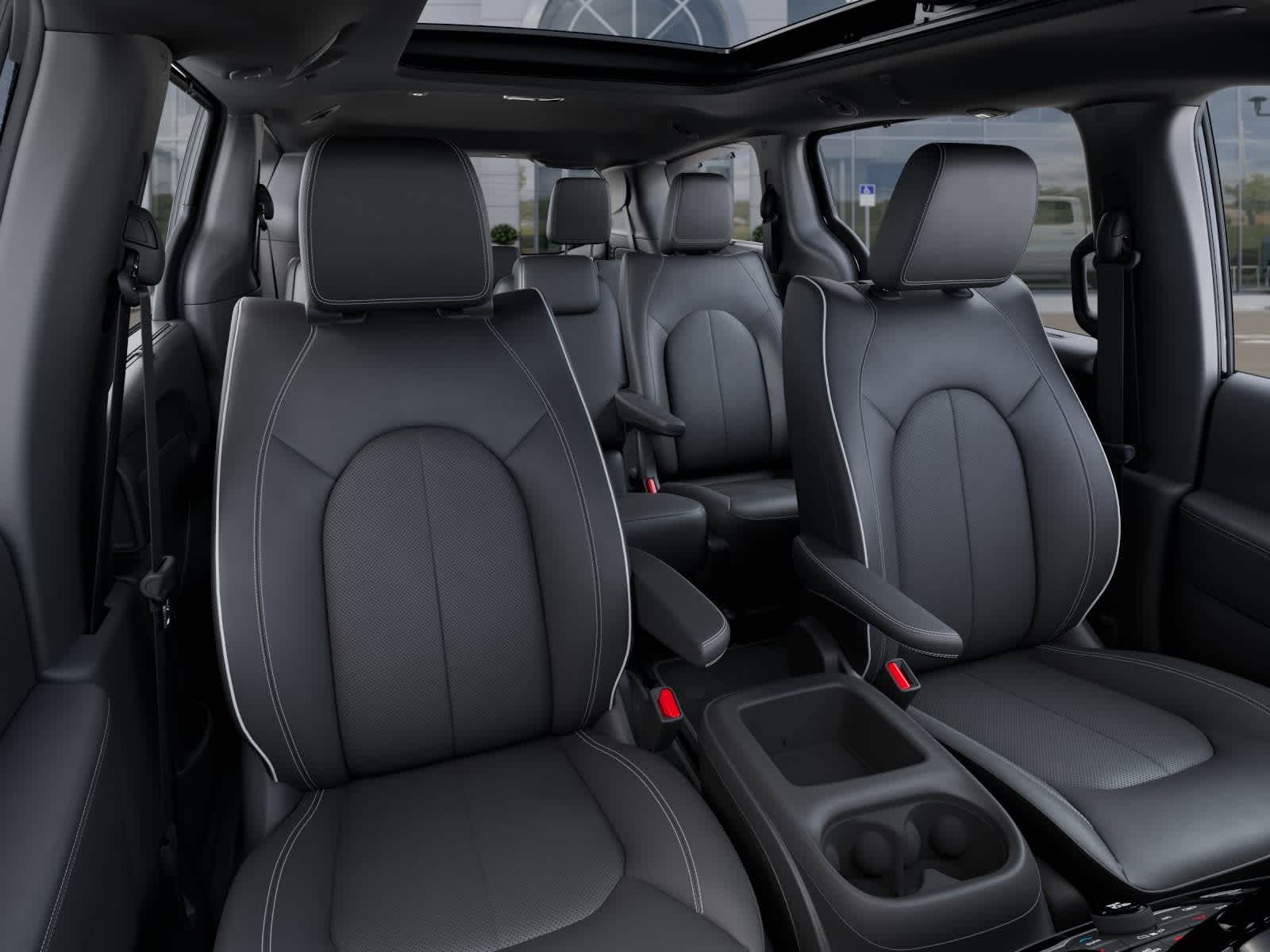 Thumbnail: 2025 Chrysler Pacifica - 9