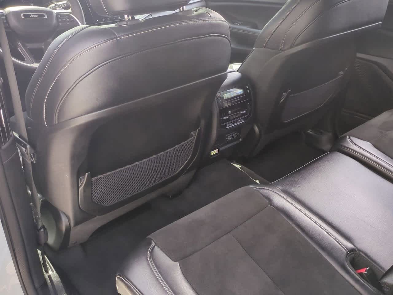 Thumbnail: 2024 Jeep Grand Cherokee L - 19