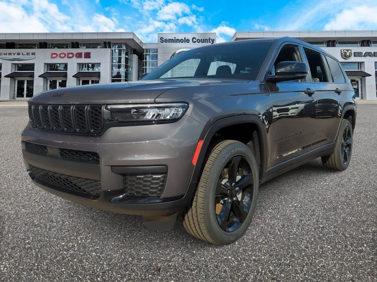 Thumbnail: 2025 Jeep Grand Cherokee L - 4