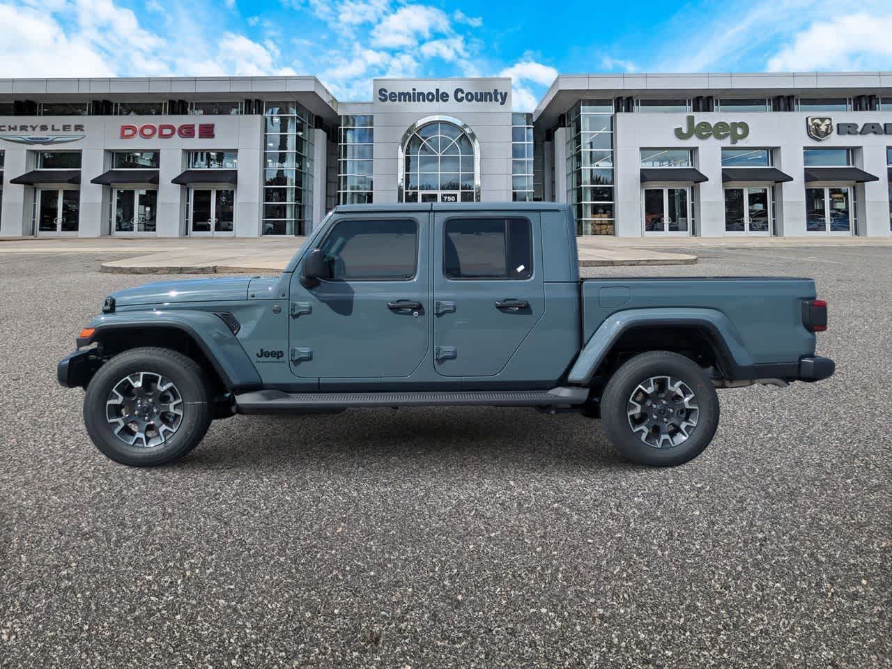 Thumbnail: 2026 Jeep Gladiator - 5